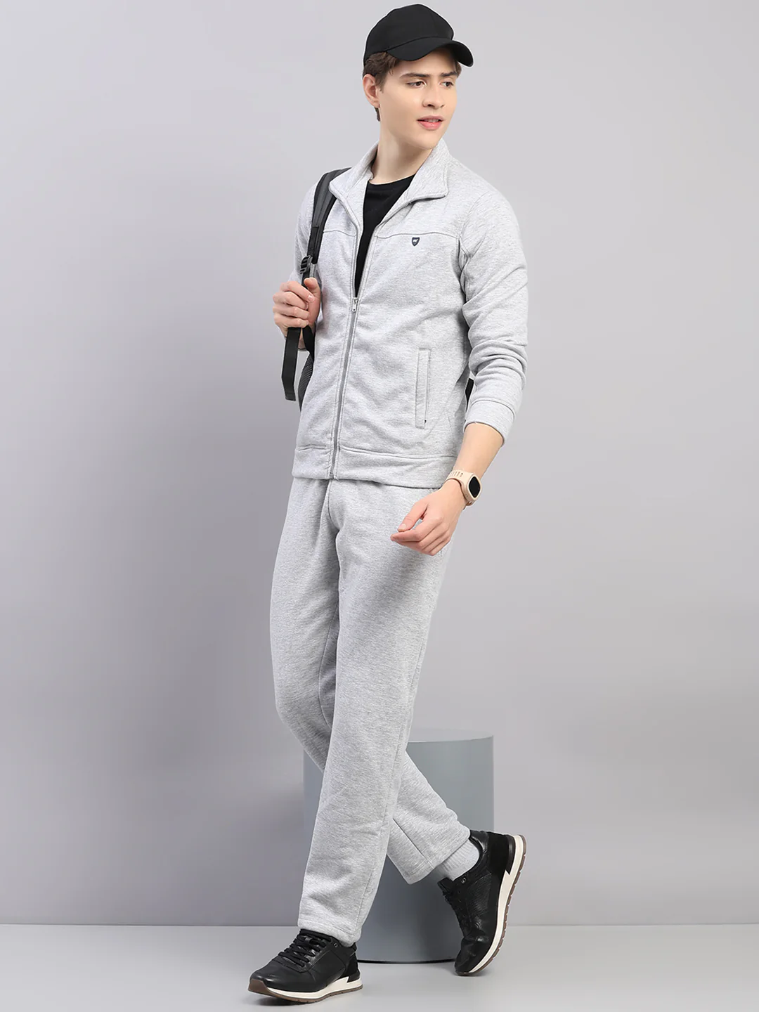 Men Grey Solid Stand Collar Full Sleeve Winter Tracksuit - Image 2