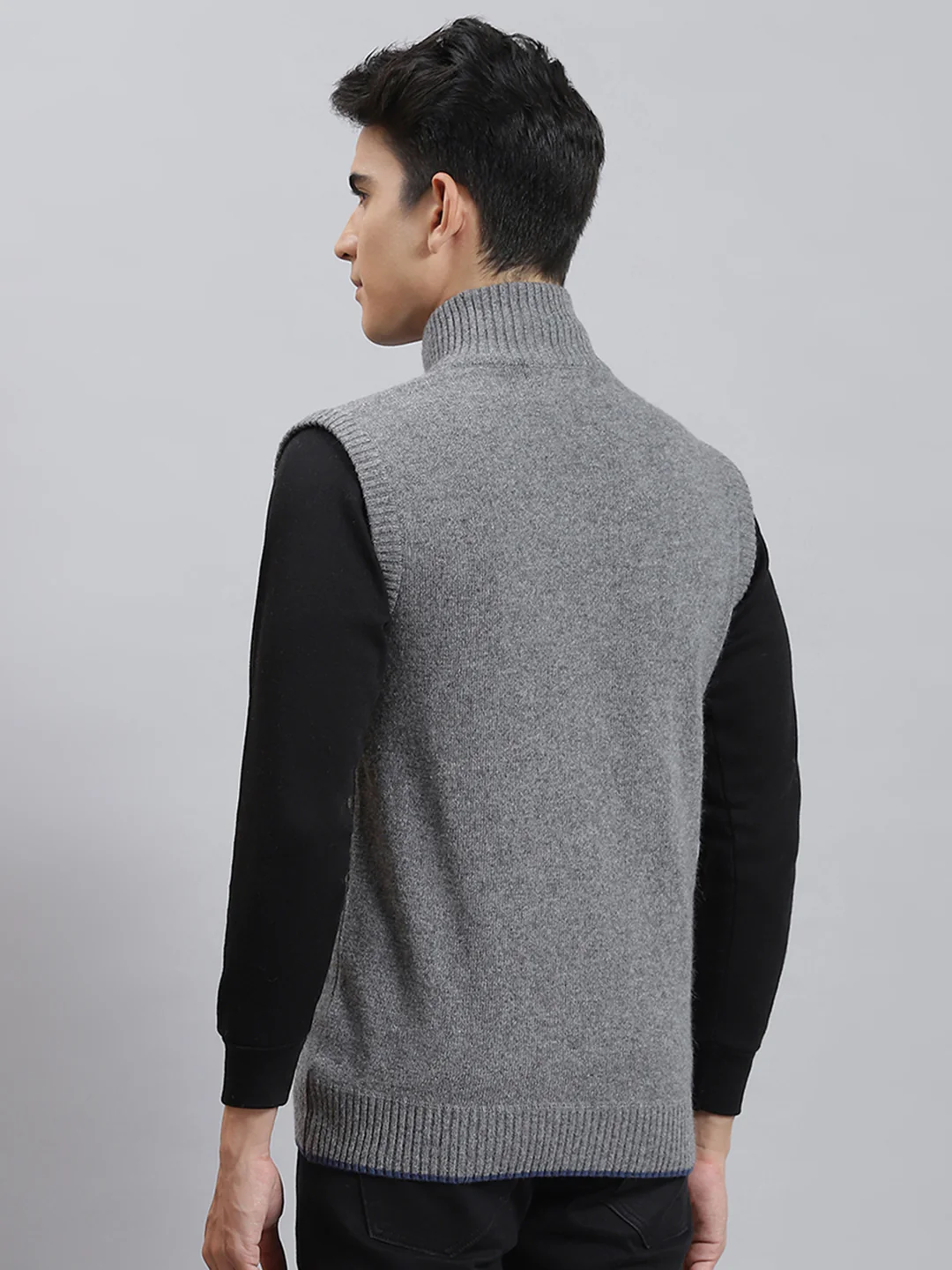 Men Grey Solid Stand Collar Sleeveless Sweaters/Pullovers - Image 5