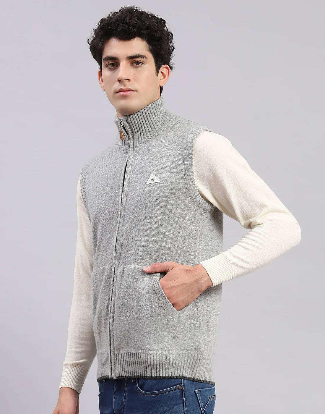 Men Grey Solid Stand Collar Sleeveless Sweaters/Pullovers - Image 3