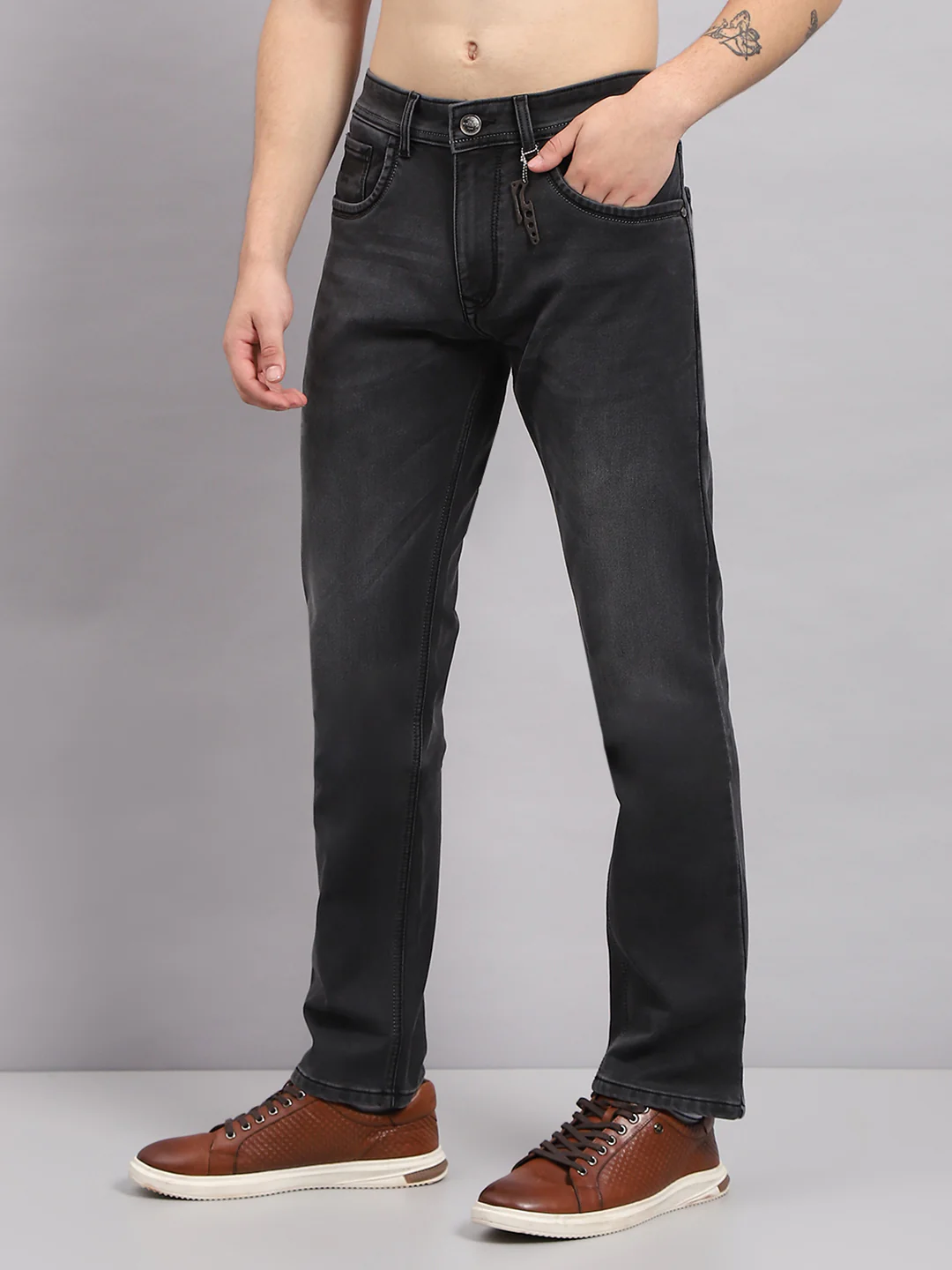 Men Grey Solid Straight Fit Denim - Image 3