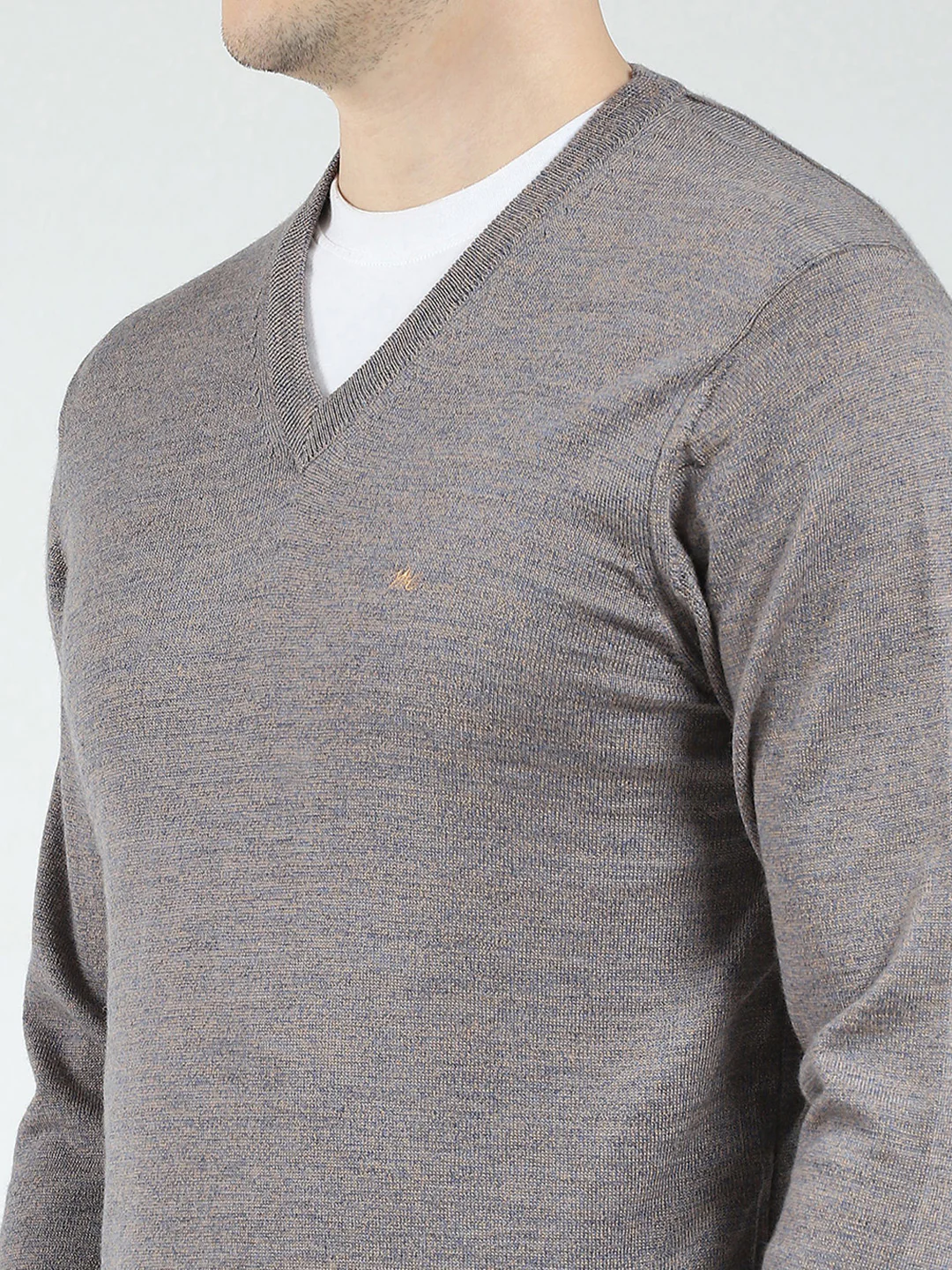 Men Grey Solid V Neck Full Sleeve Pullover - Image 6