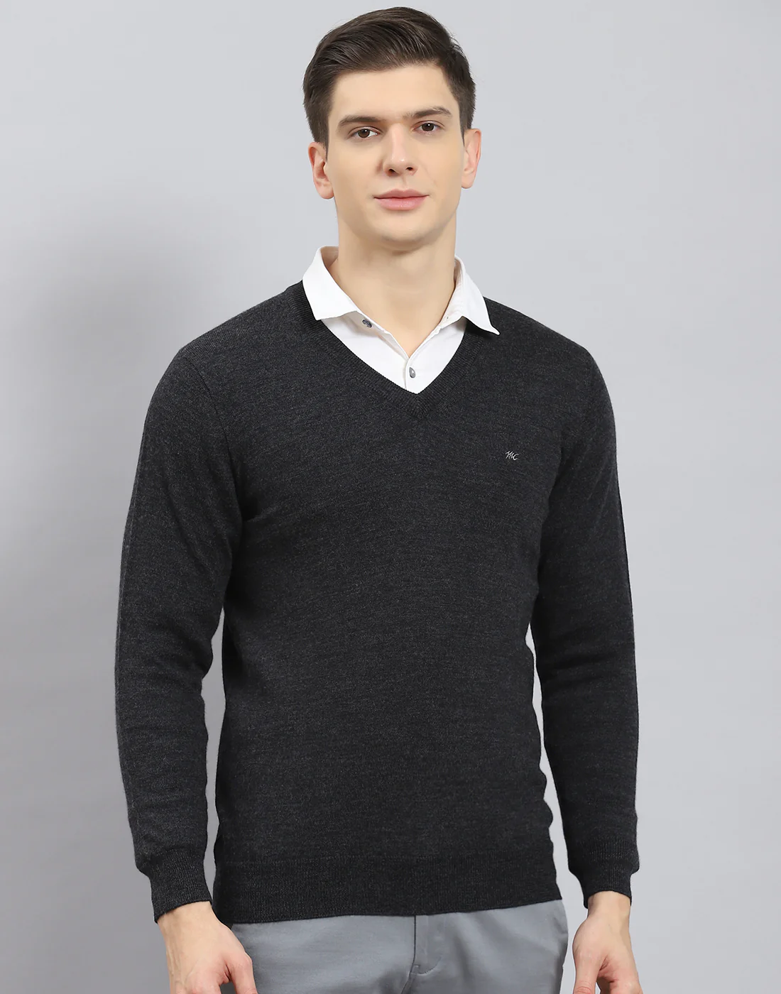 Men Grey Solid V Neck Full Sleeve Pullover - Image 3