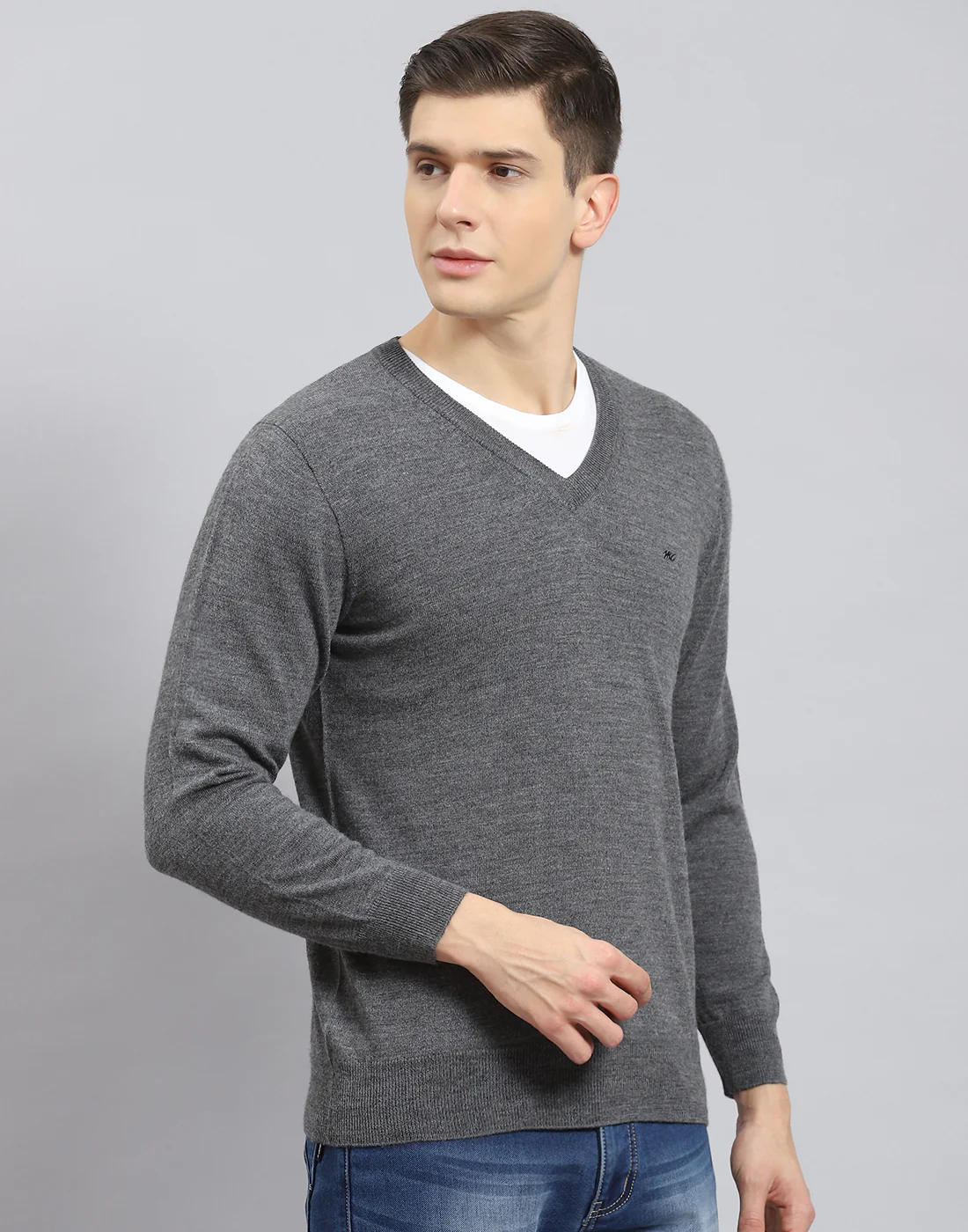 Men Grey Solid V Neck Full Sleeve Pullover - Image 5