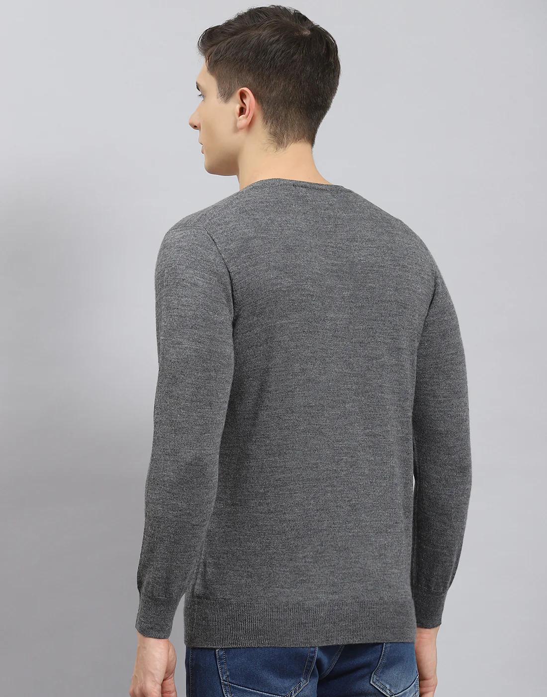 Men Grey Solid V Neck Full Sleeve Pullover - Image 7