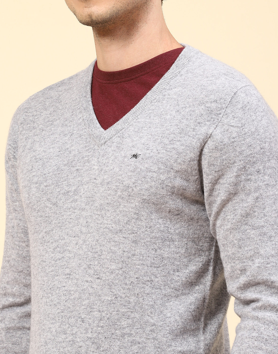 Men Grey Solid V Neck Full Sleeve Pullover - Image 6