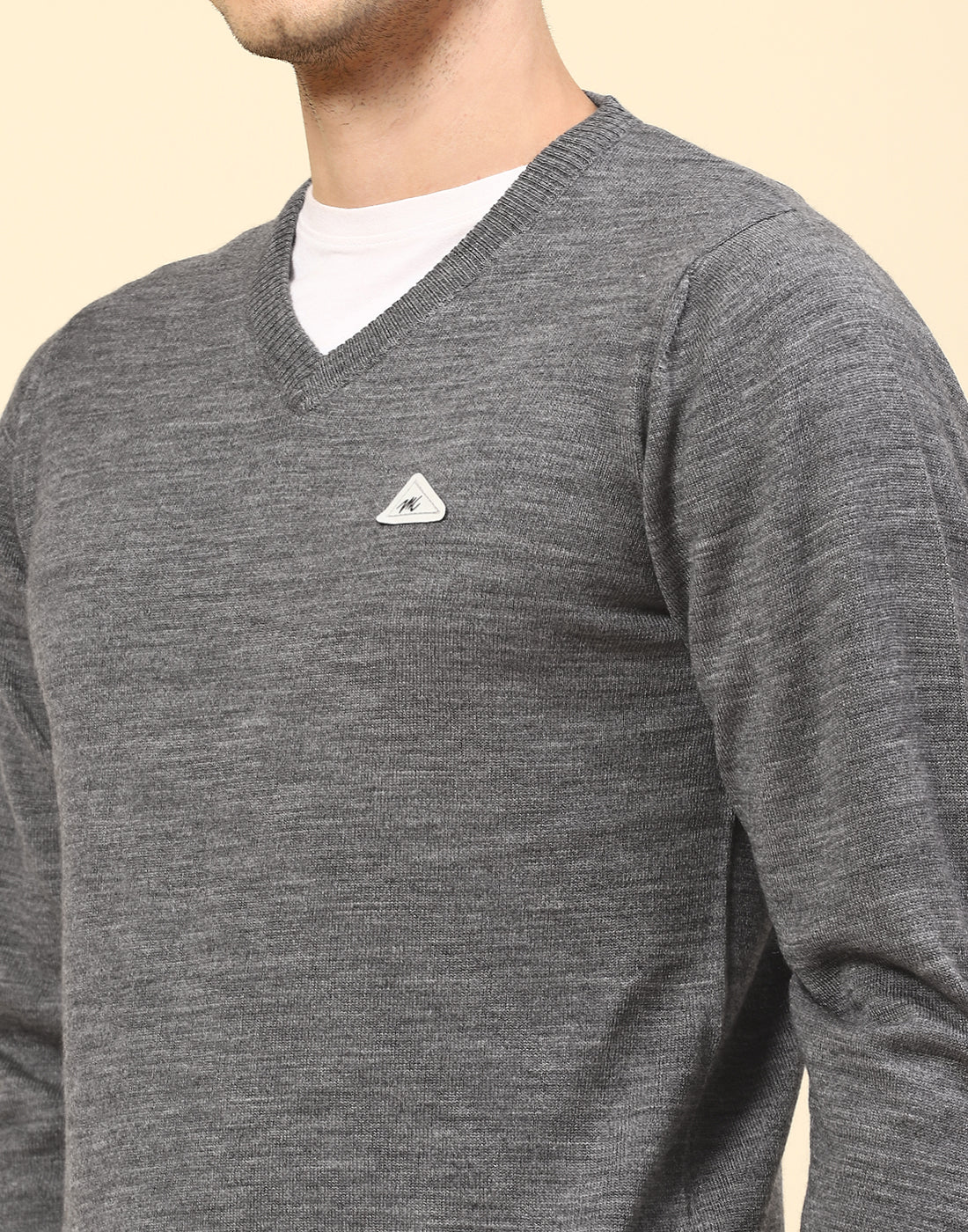 Men Grey Solid V Neck Full Sleeve Pullover - Image 6