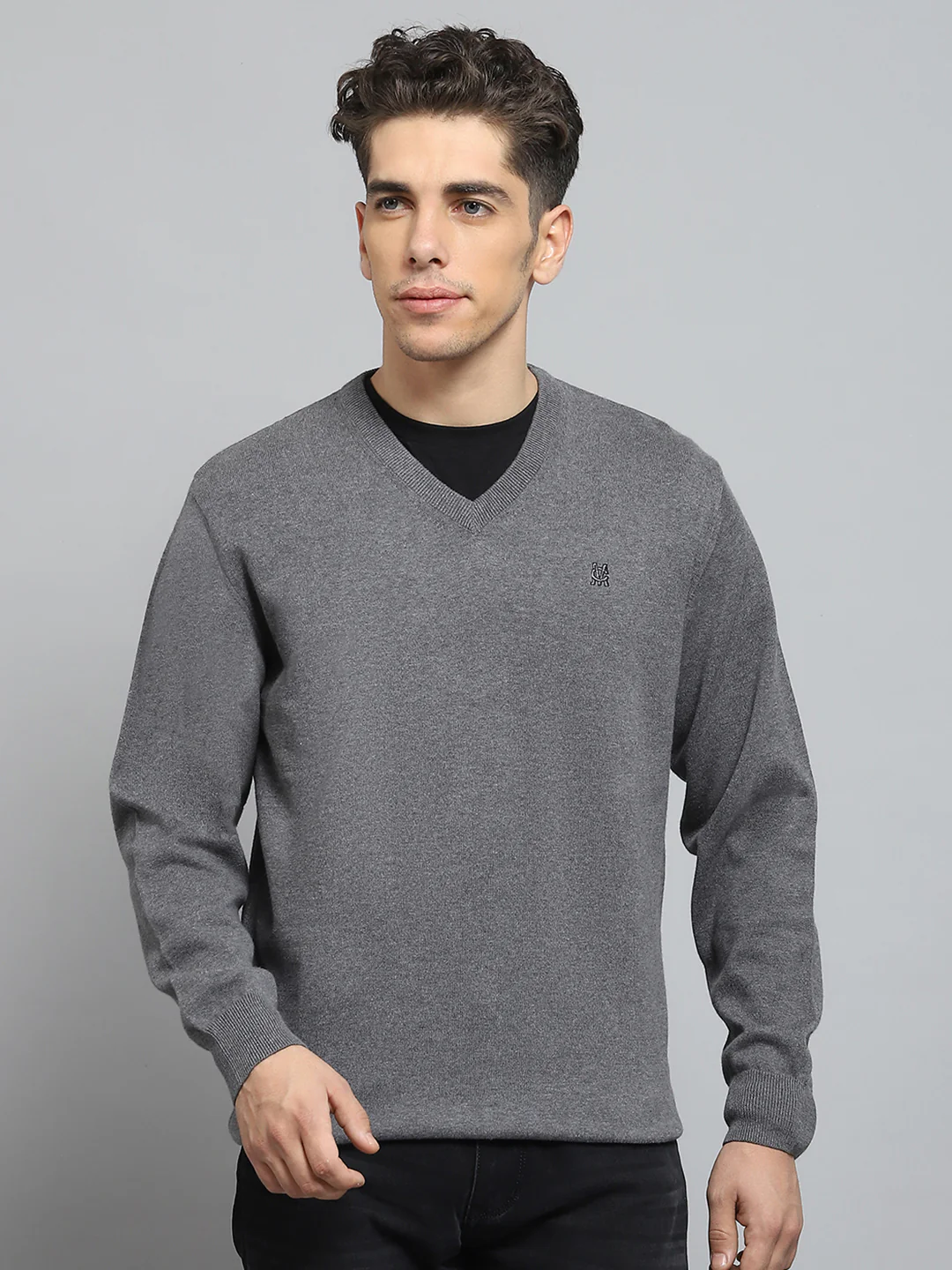 Men Grey Solid V Neck Full Sleeve Pullover