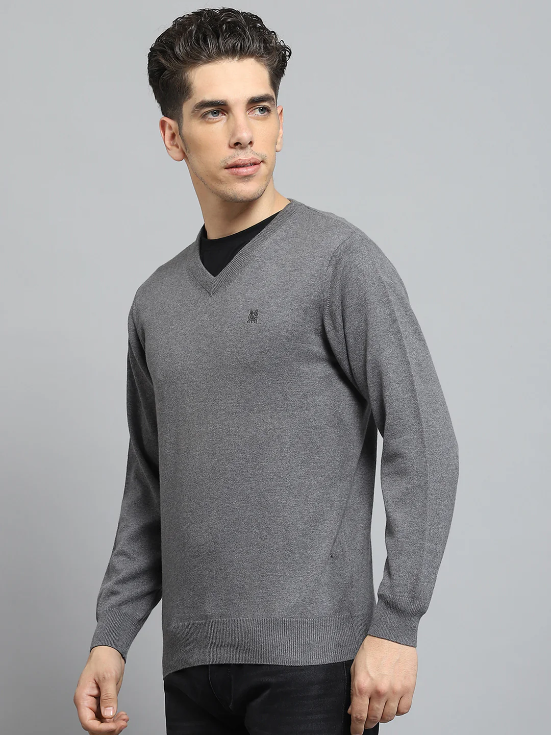 Men Grey Solid V Neck Full Sleeve Pullover - Image 3