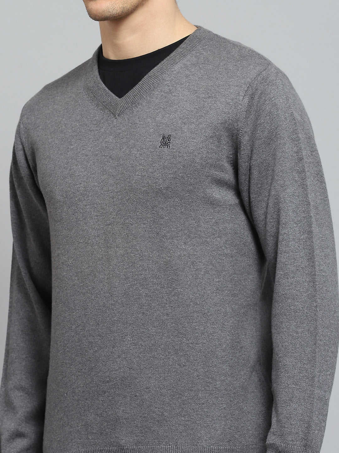 Men Grey Solid V Neck Full Sleeve Pullover - Image 6