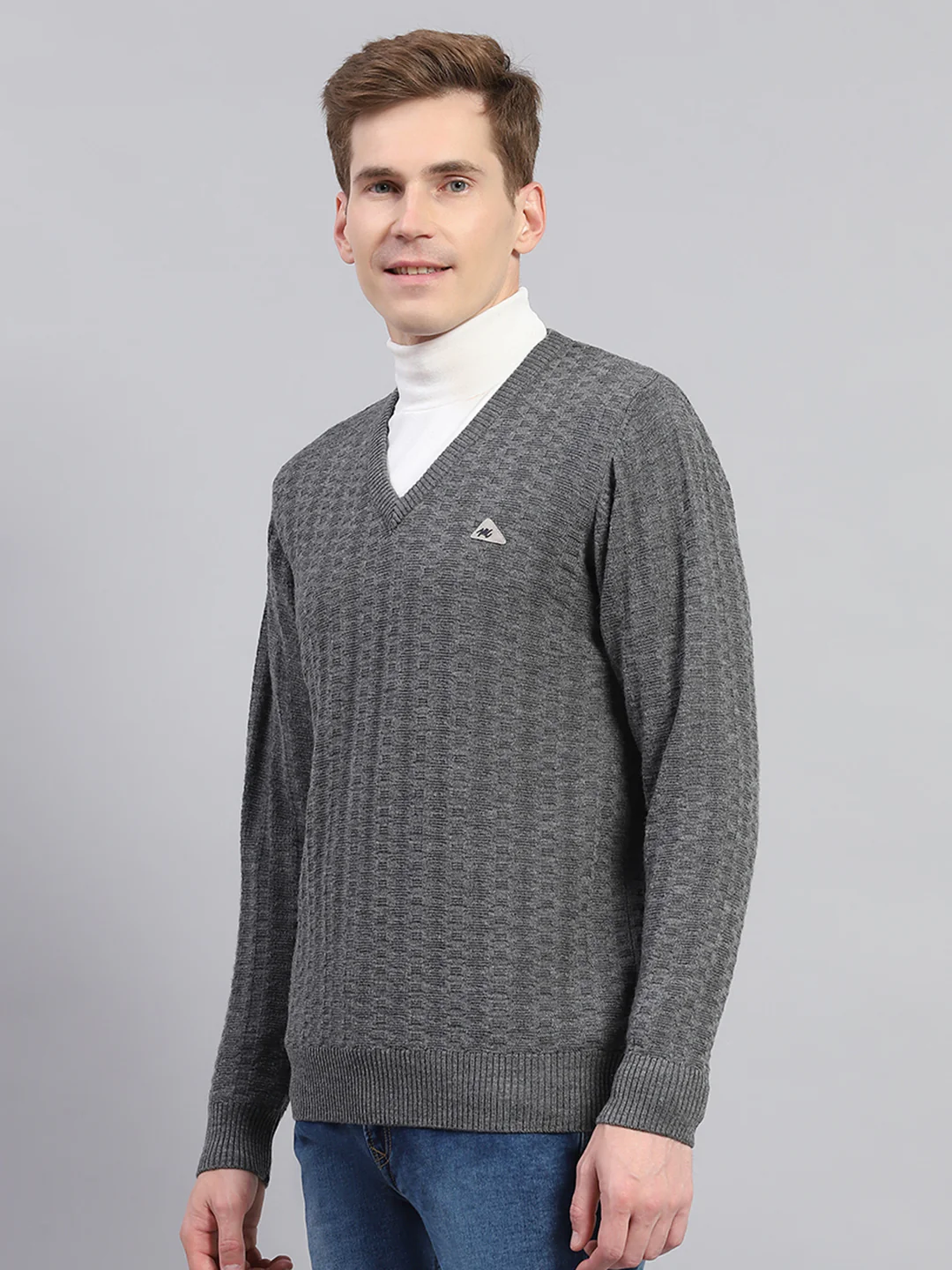 Men Grey Solid V Neck Full Sleeve Pullover - Image 3