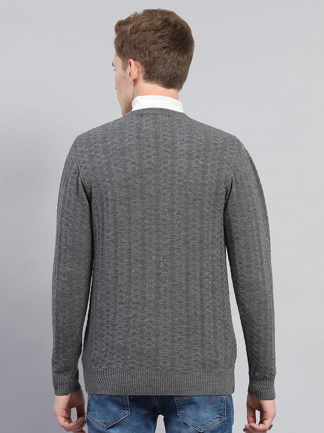 Men Grey Solid V Neck Full Sleeve Pullover - Image 5