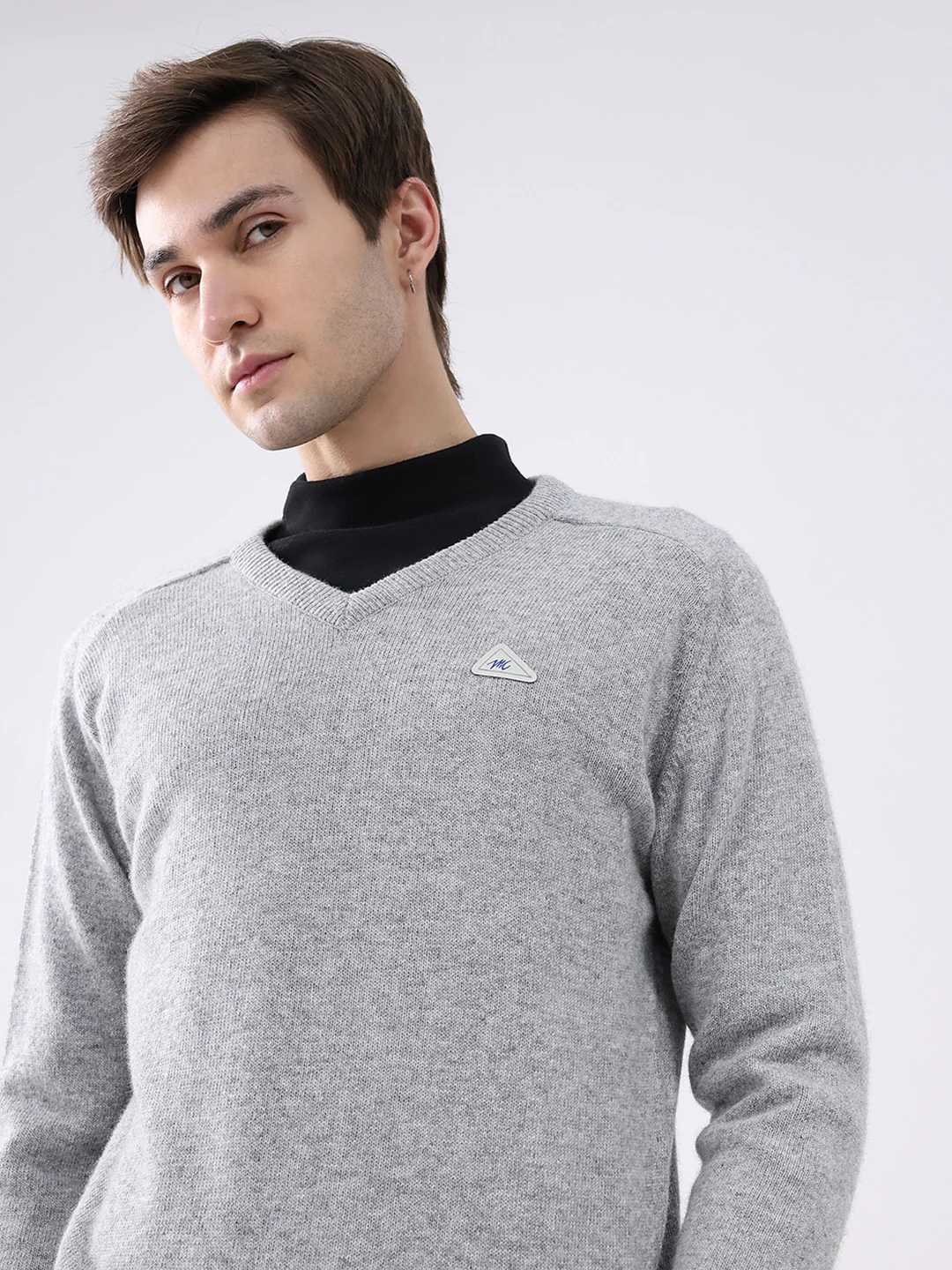 Men Grey Solid V Neck Full Sleeve Pullover - Image 6