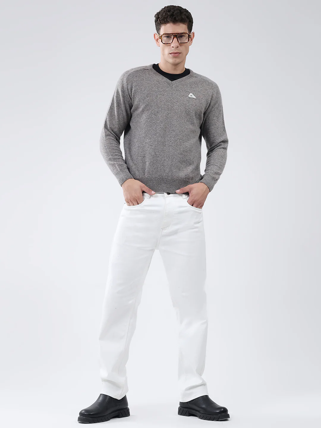 Men Grey Solid V Neck Full Sleeve Pullover - Image 2