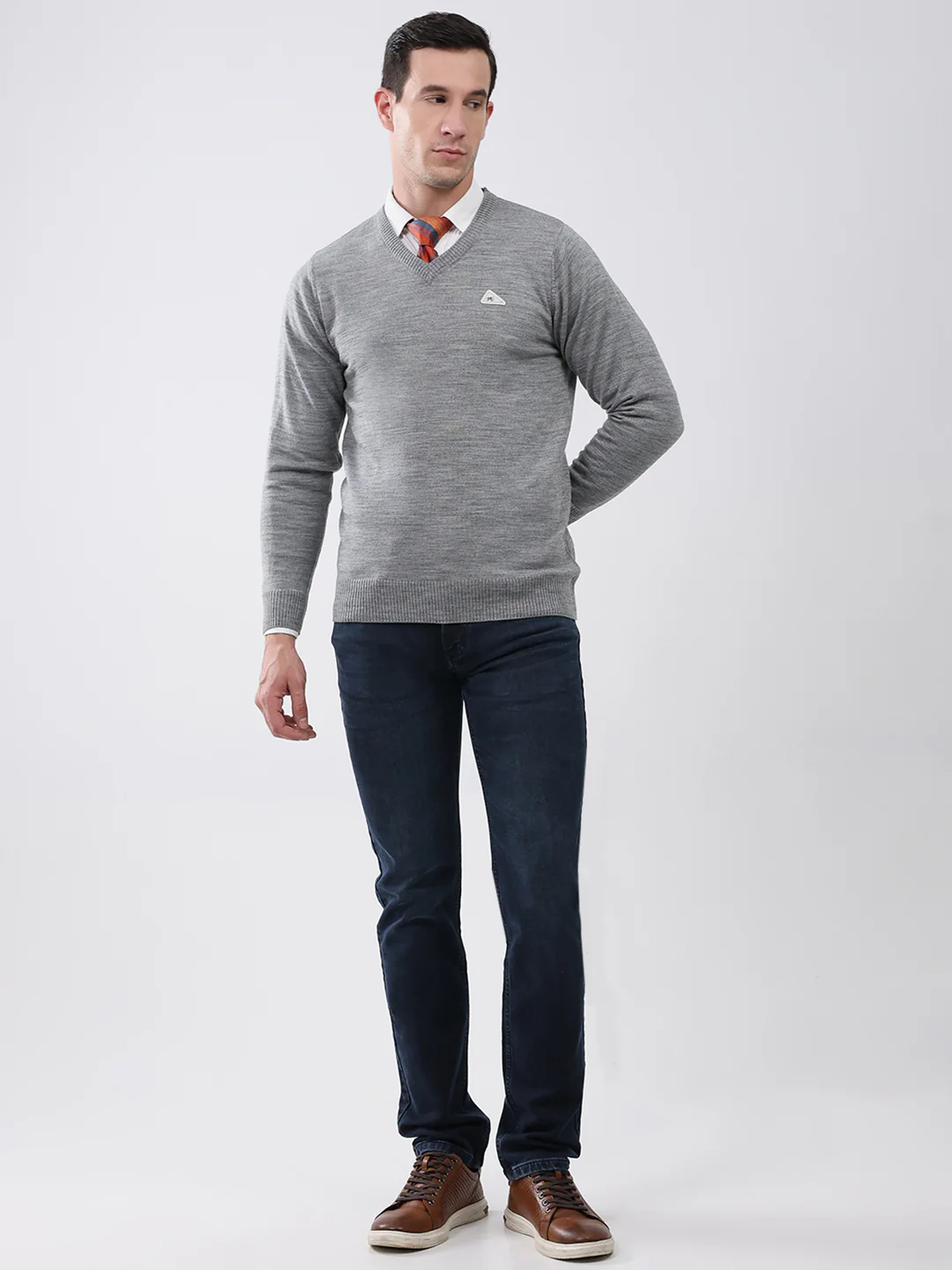 Men Grey Solid V Neck Full Sleeve Pullover - Image 2