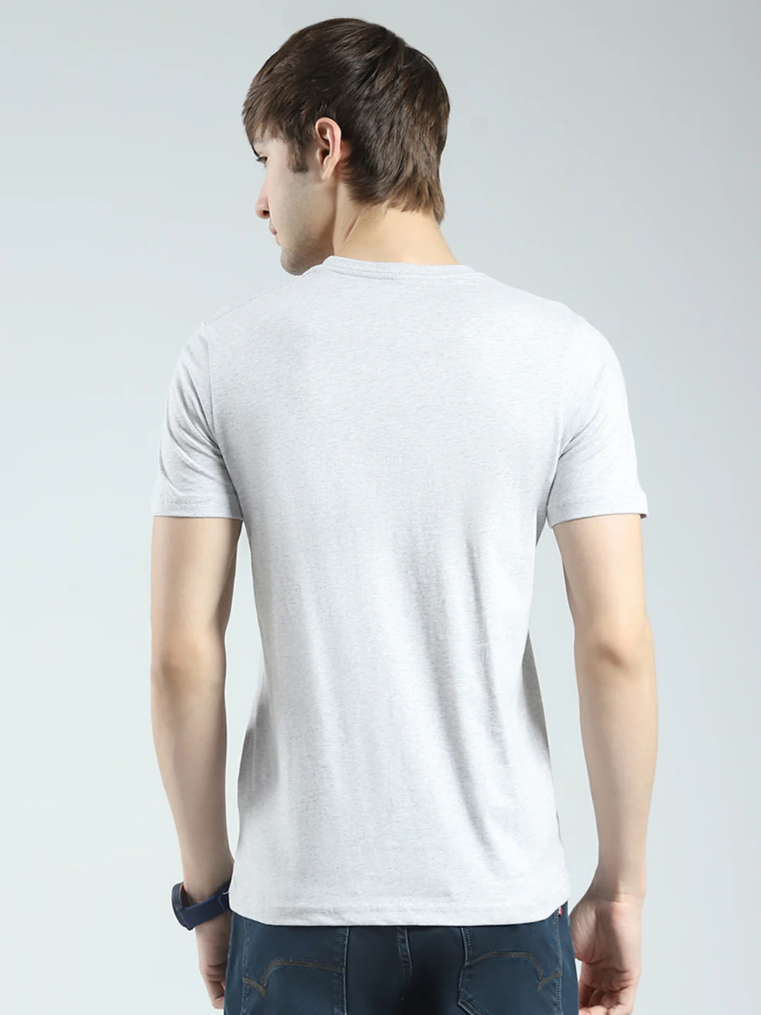 Men Grey Solid Round Neck Half Sleeve T-Shirt - Image 5