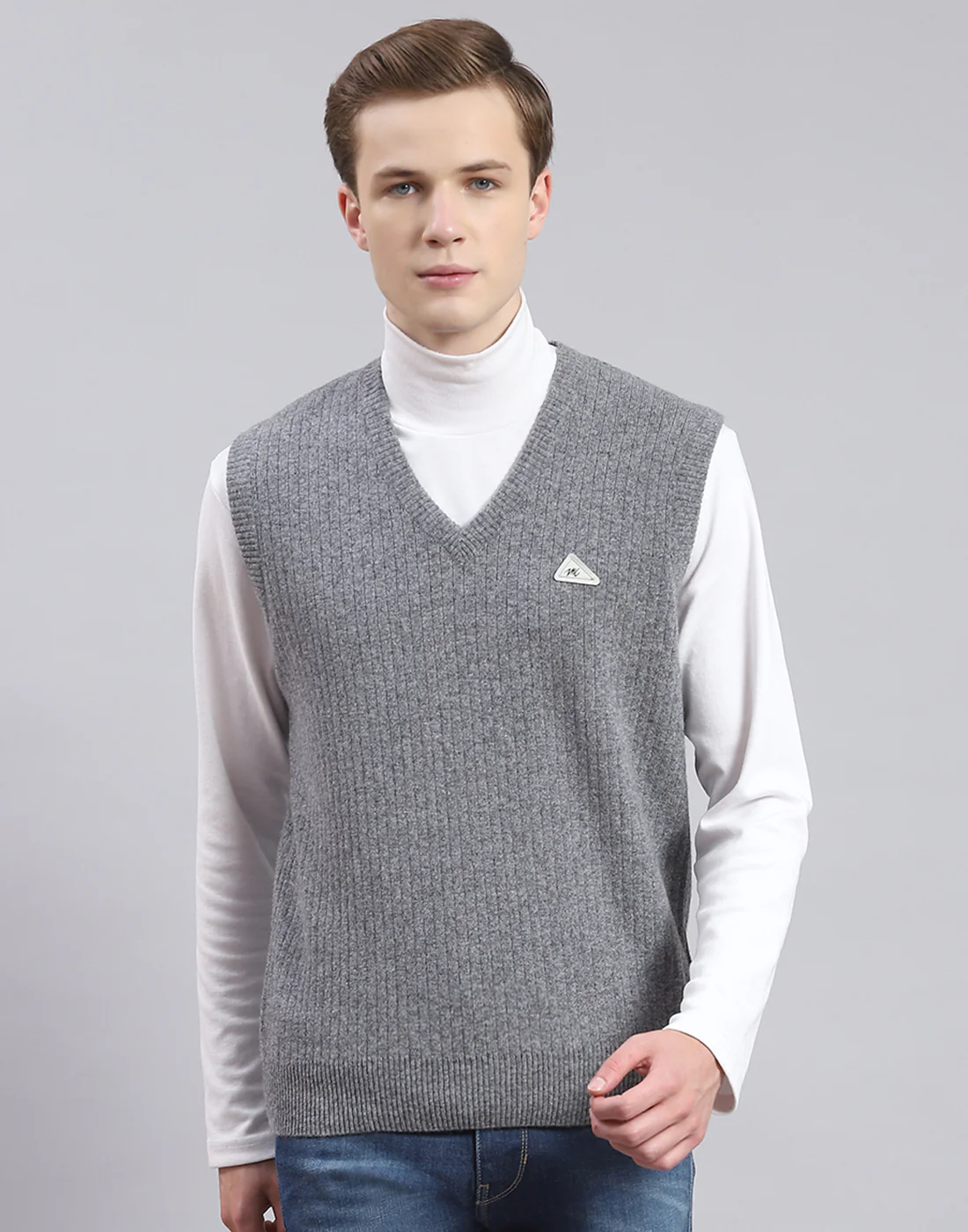 Men Grey Solid V Neck Sleeveless Sweater - Image 2