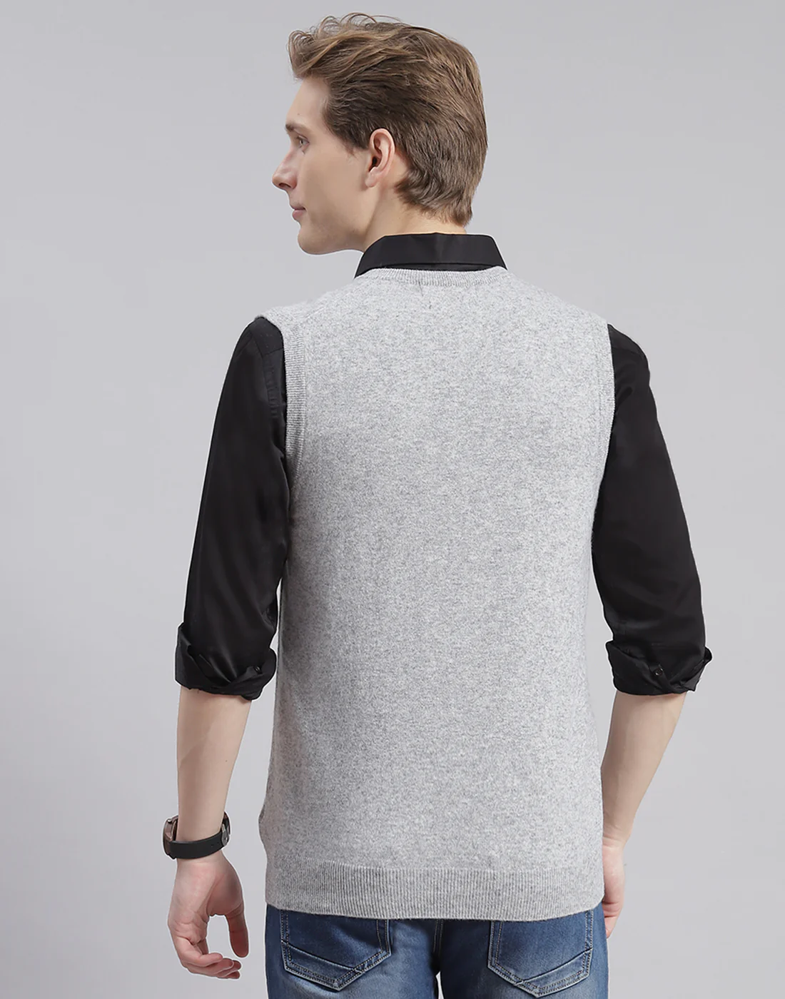 Men Grey Solid V Neck Sleeveless Sweater - Image 3