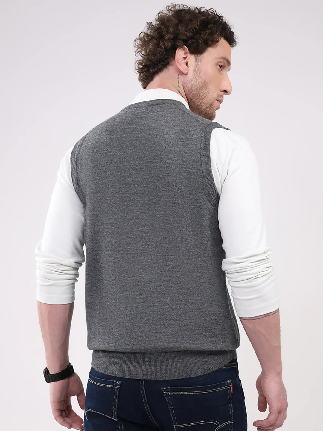 Men Grey Solid V Neck Sleeveless Sweater - Image 5