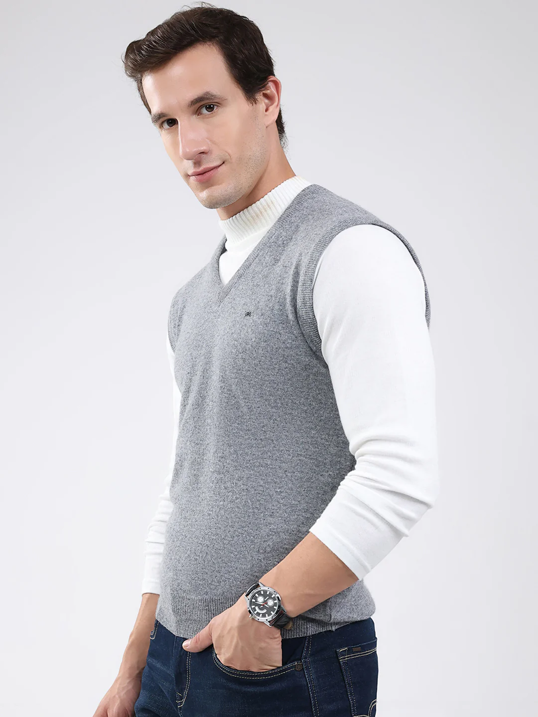 Men Grey Solid V Neck Sleeveless Sweater - Image 3