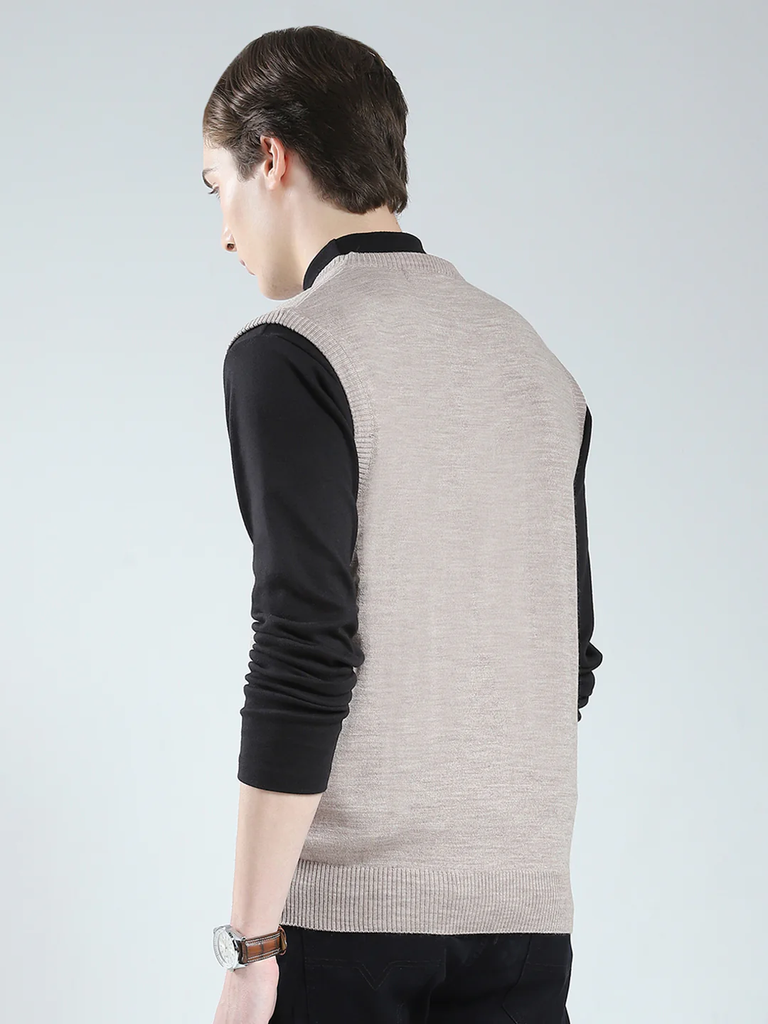 Men Grey Solid V Neck Sleeveless Sweater - Image 5
