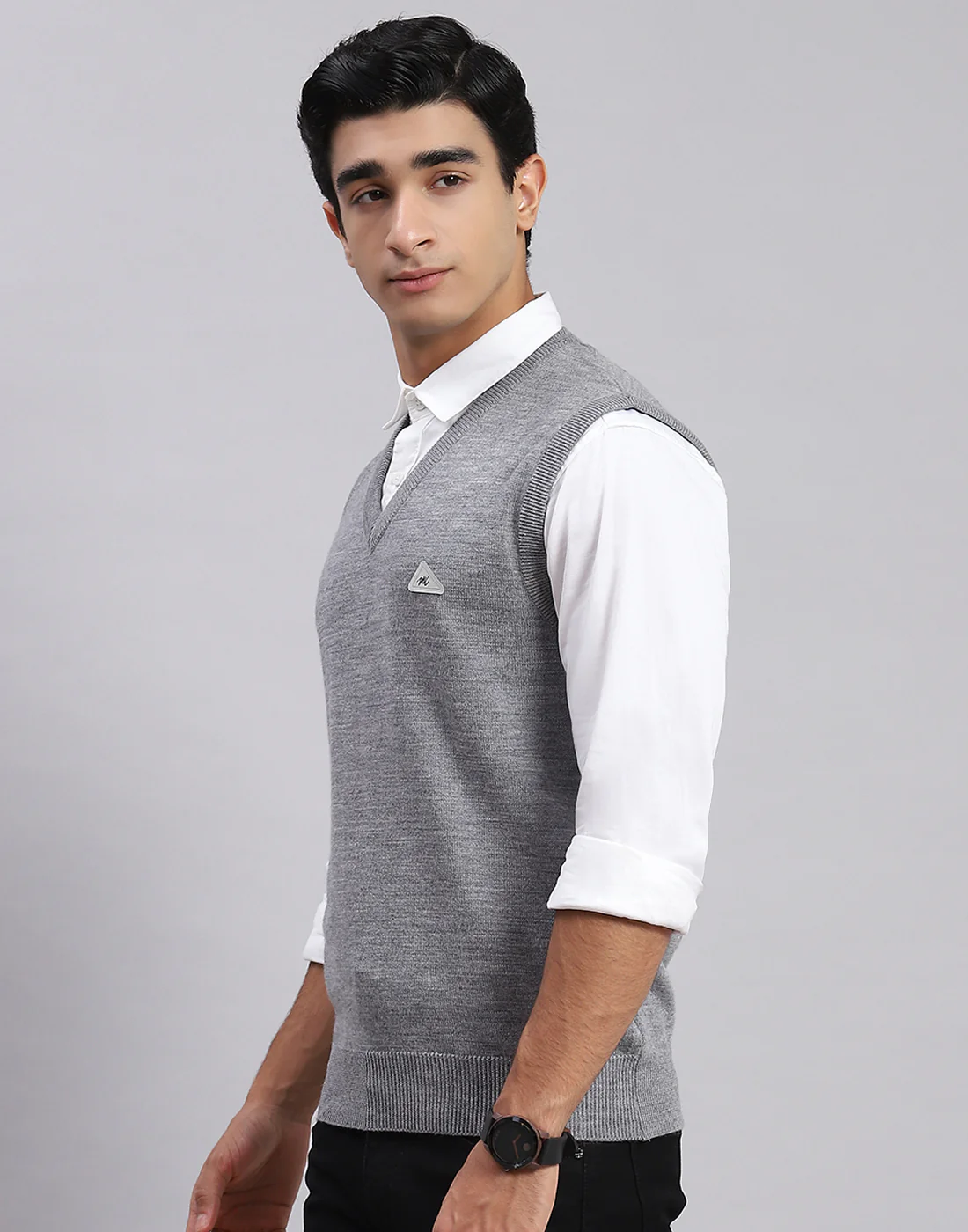 Men Grey Solid V Neck Sleeveless Sweaters/Pullovers - Image 3
