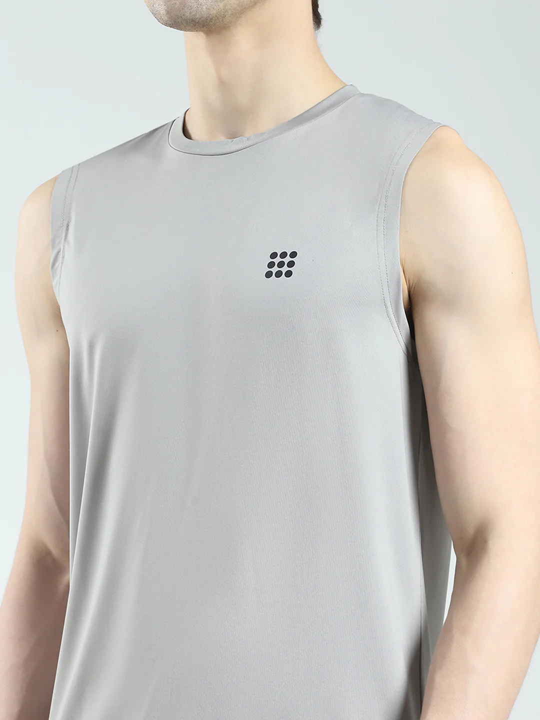 Rock.it Men Grey Solid Round Neck Sleeveless T-Shirt - Image 6