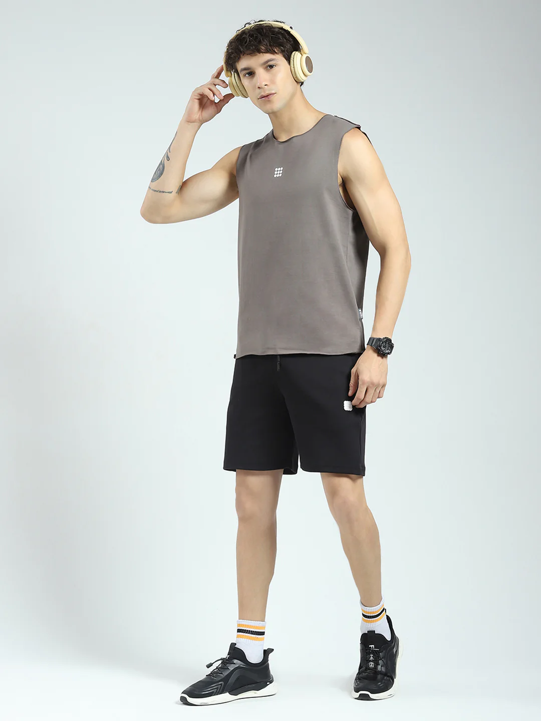 Rock.it Men Grey Solid Round Neck Sleeveless T-Shirt - Image 2