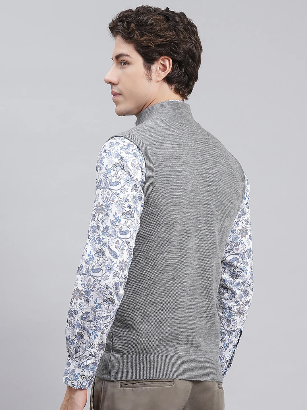 Men Grey Solid Wool blend Sweater - Image 5