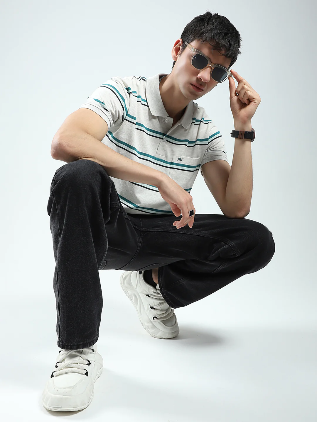 Men Grey Stripe Collar Half Sleeve T-Shirt - Image 2