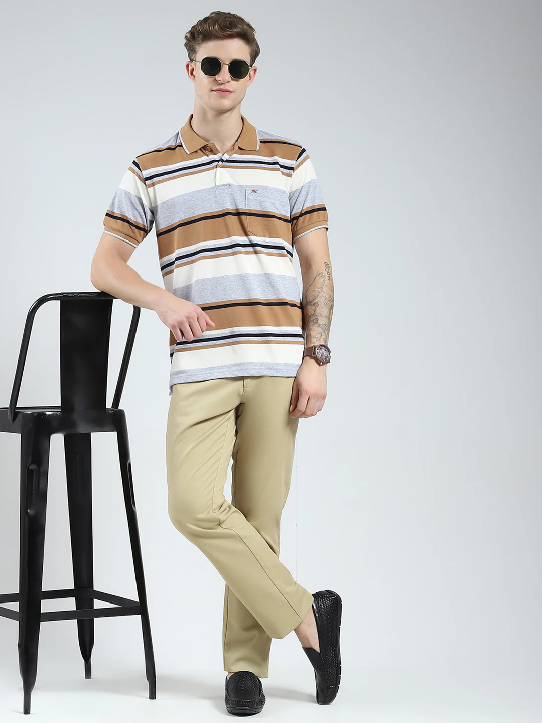 Men Grey Stripe Collar Half Sleeve T-Shirt - Image 2