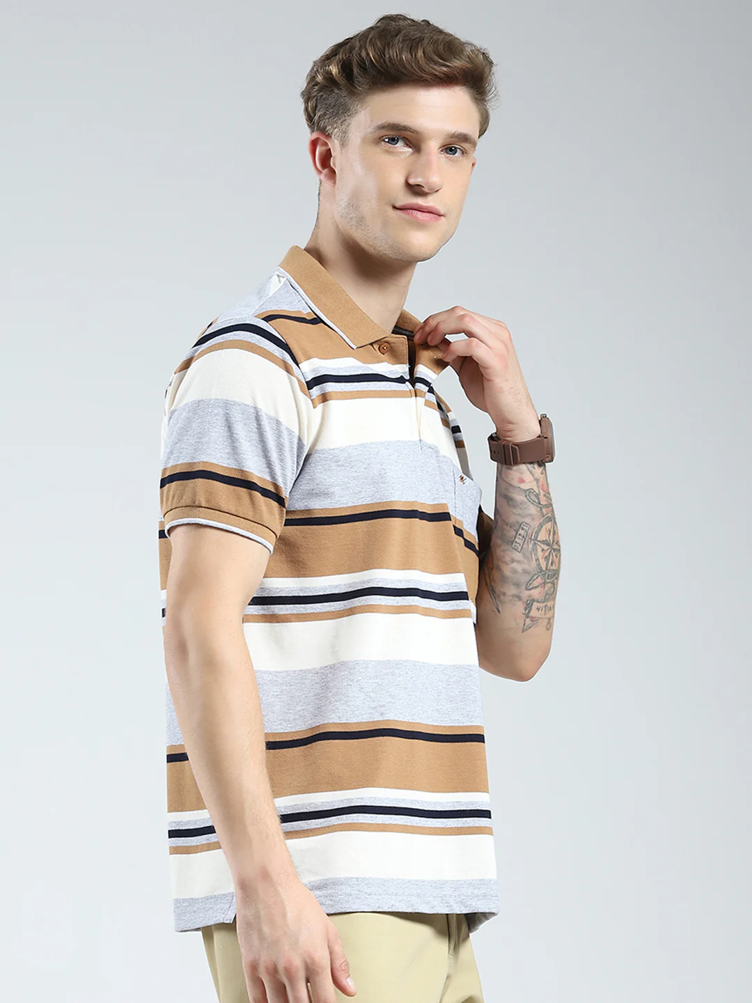 Men Grey Stripe Collar Half Sleeve T-Shirt - Image 4