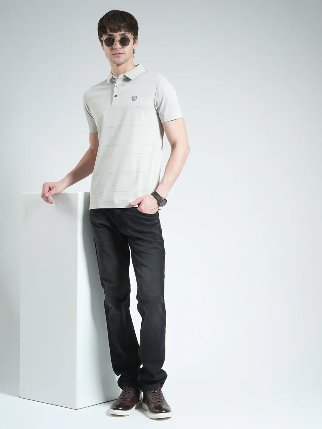 Men Grey Stripe Collar Half Sleeve T-Shirt - Image 2