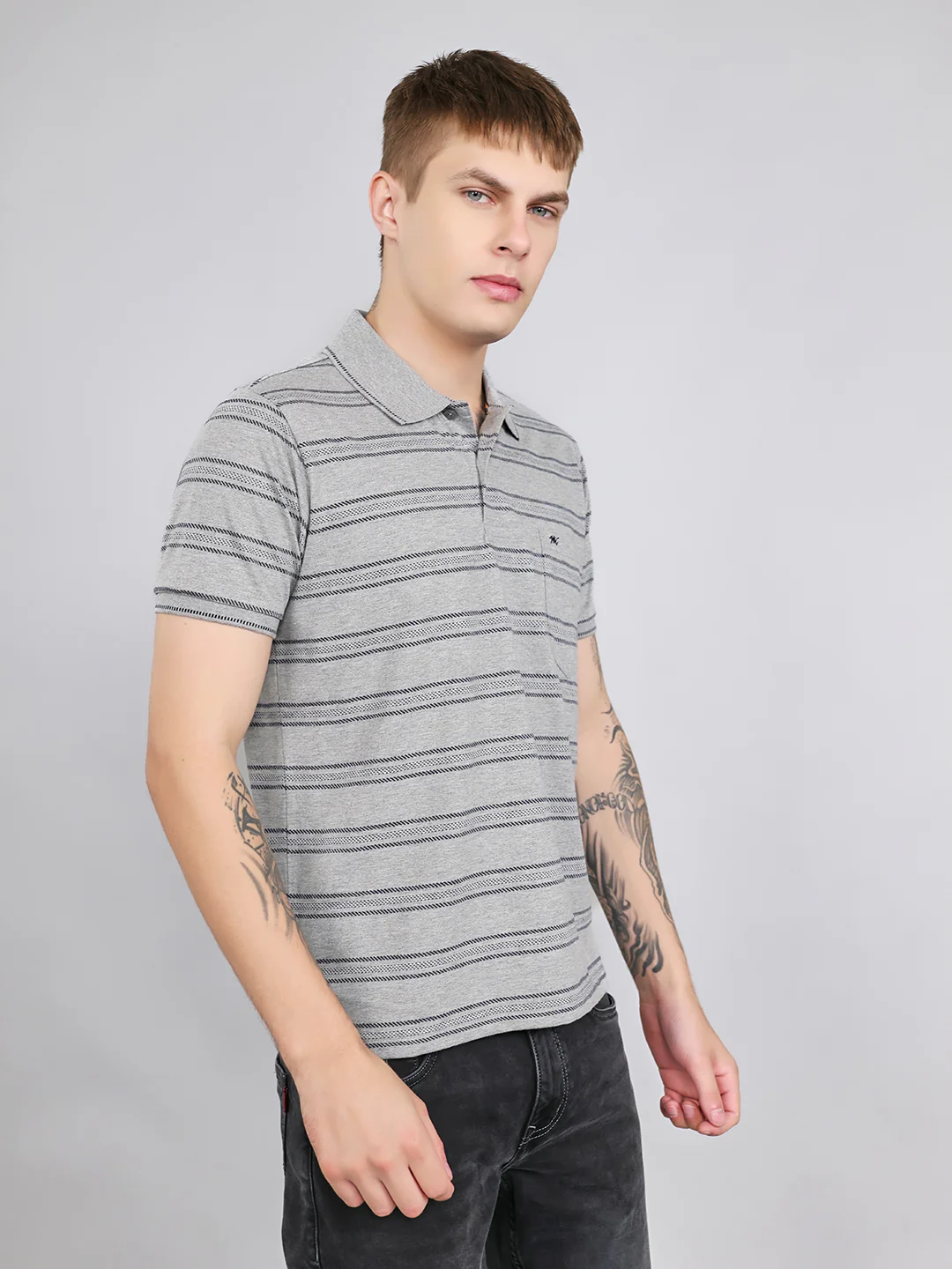 Men Grey Stripe Collar Half Sleeve T-Shirt - Image 3