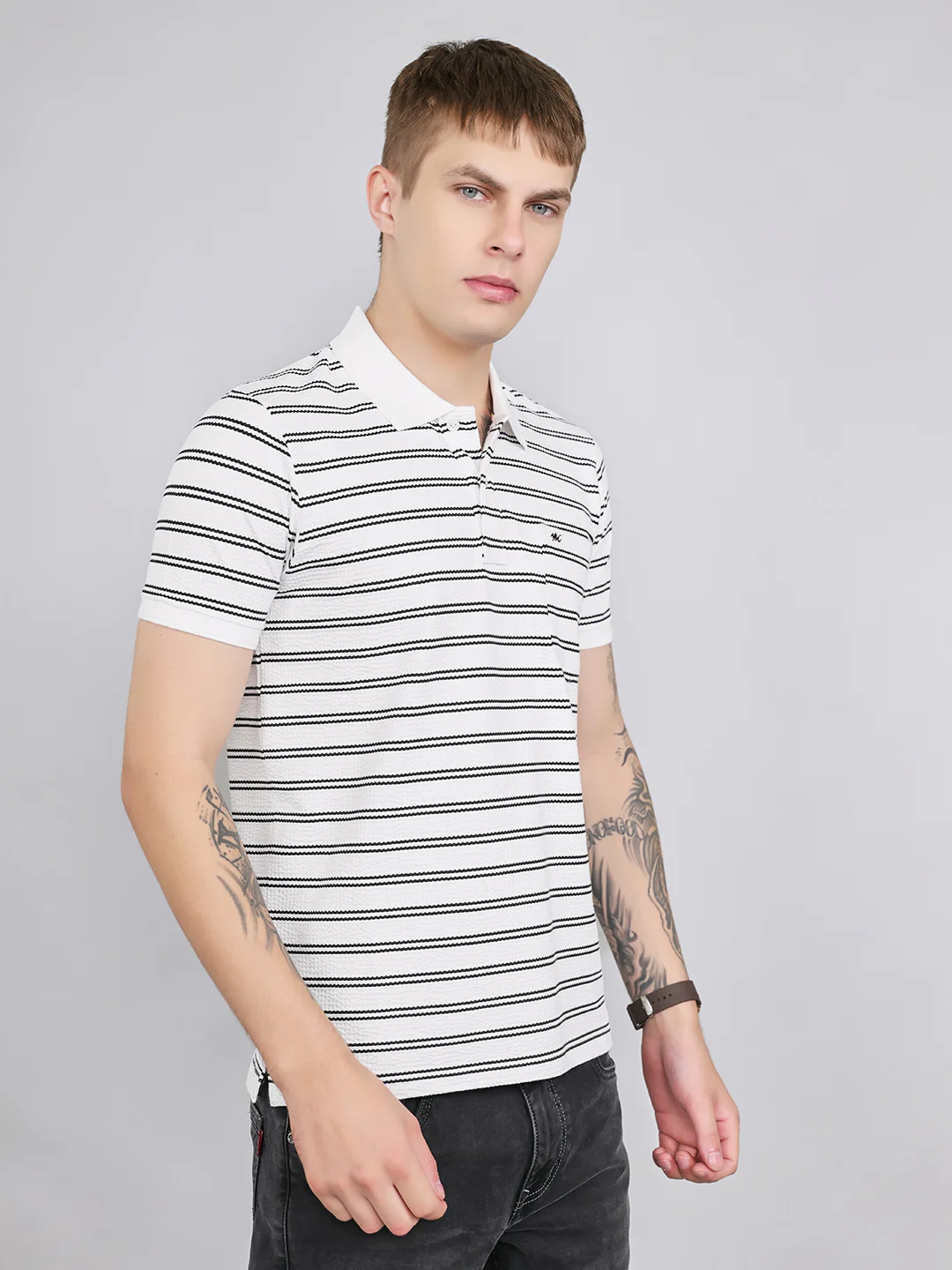 Men Grey Stripe Collar Half Sleeve T-Shirt - Image 3