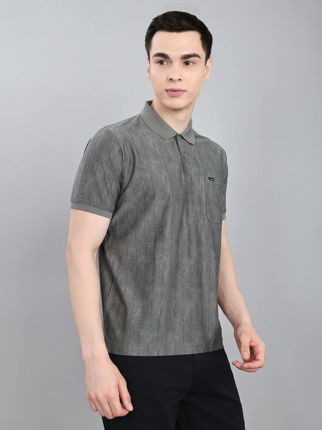 Men Grey Stripe Collar Half Sleeve T-Shirt - Image 3