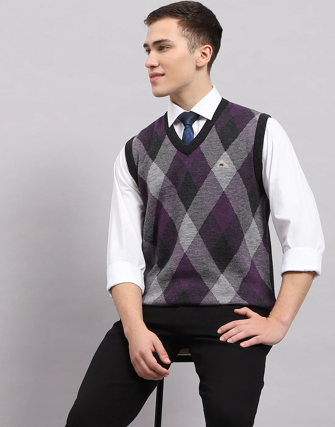 Men Grey Stripe V Neck Sleeveless Sweater - Image 6