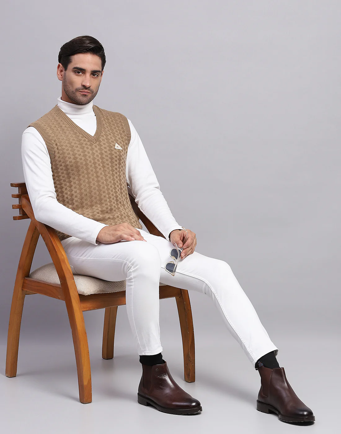 Men Khaki Self Design V Neck Sleeveless Sweater - Image 6