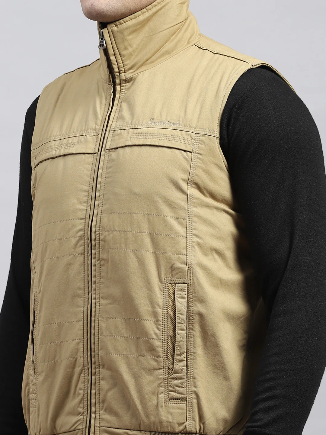 Men Khaki Solid Collar Sleeveless Jacket - Image 7