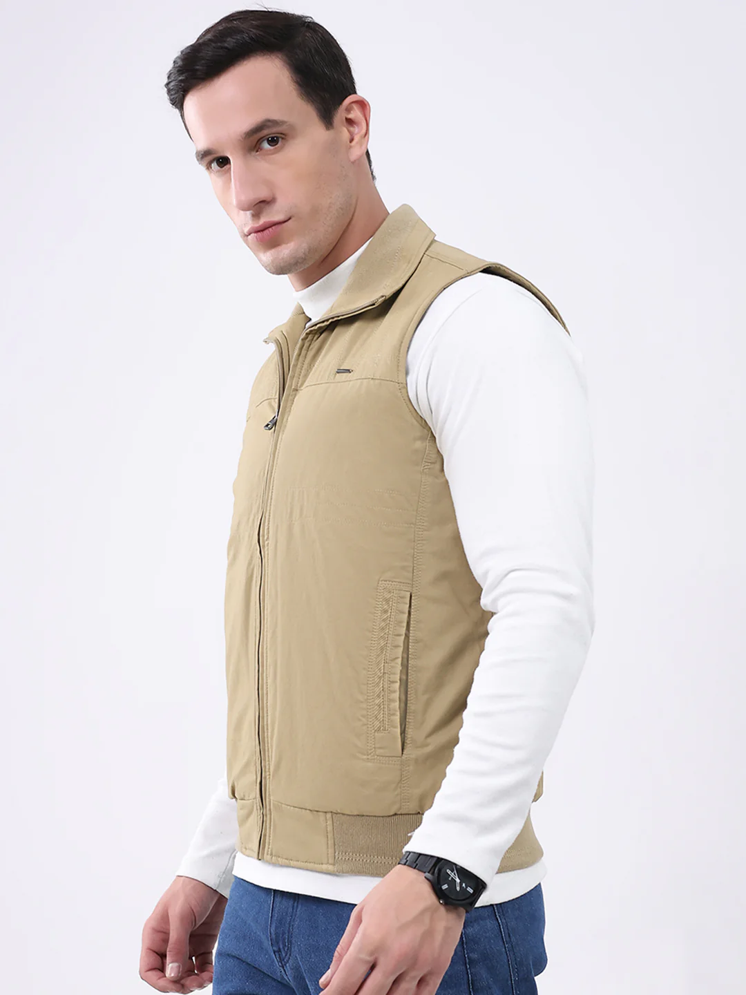 Men Khaki Solid Collar Sleeveless Jacket - Image 3