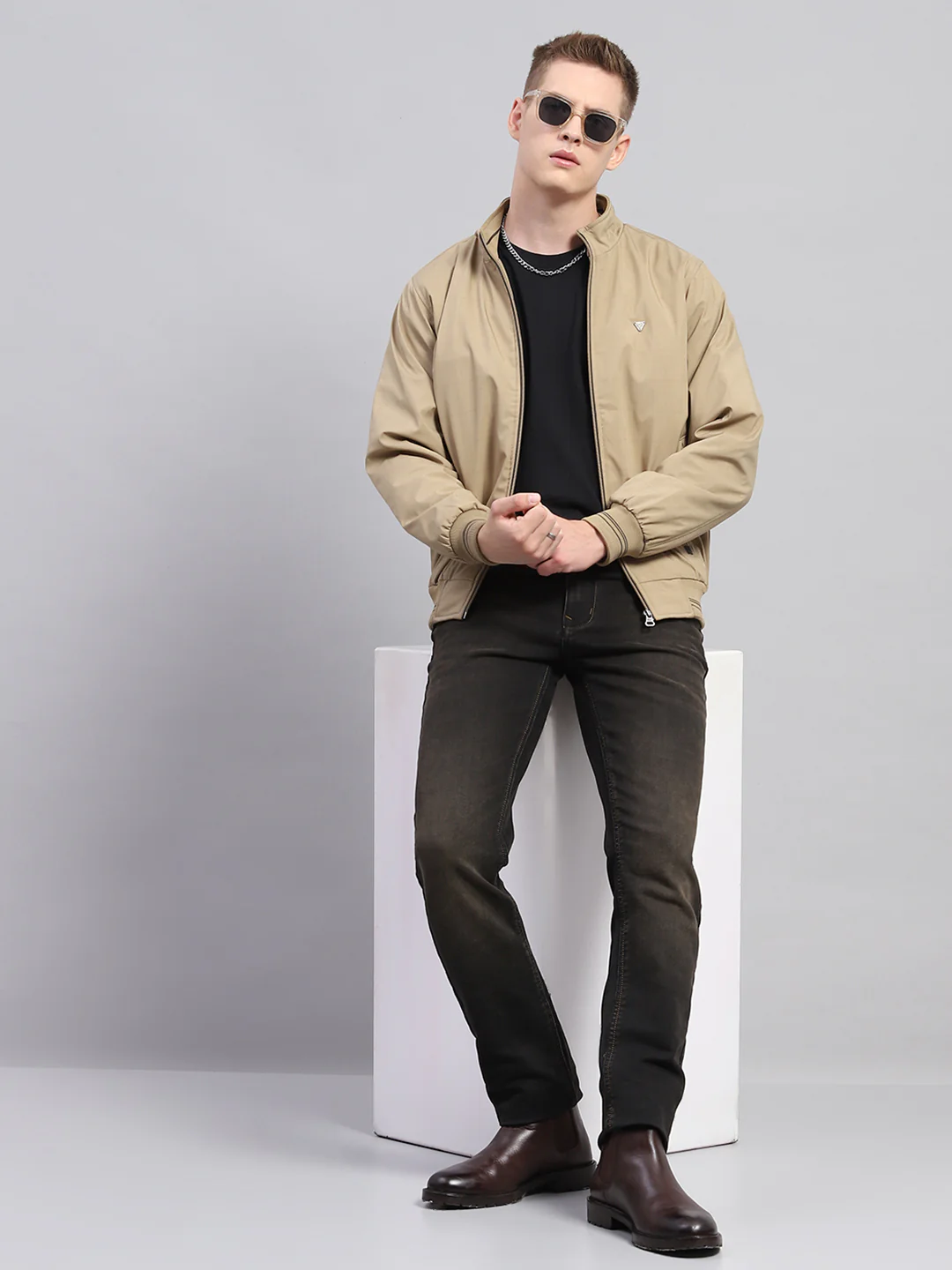 Men Khaki Solid Mock Neck Full Sleeve Jacket - Image 2