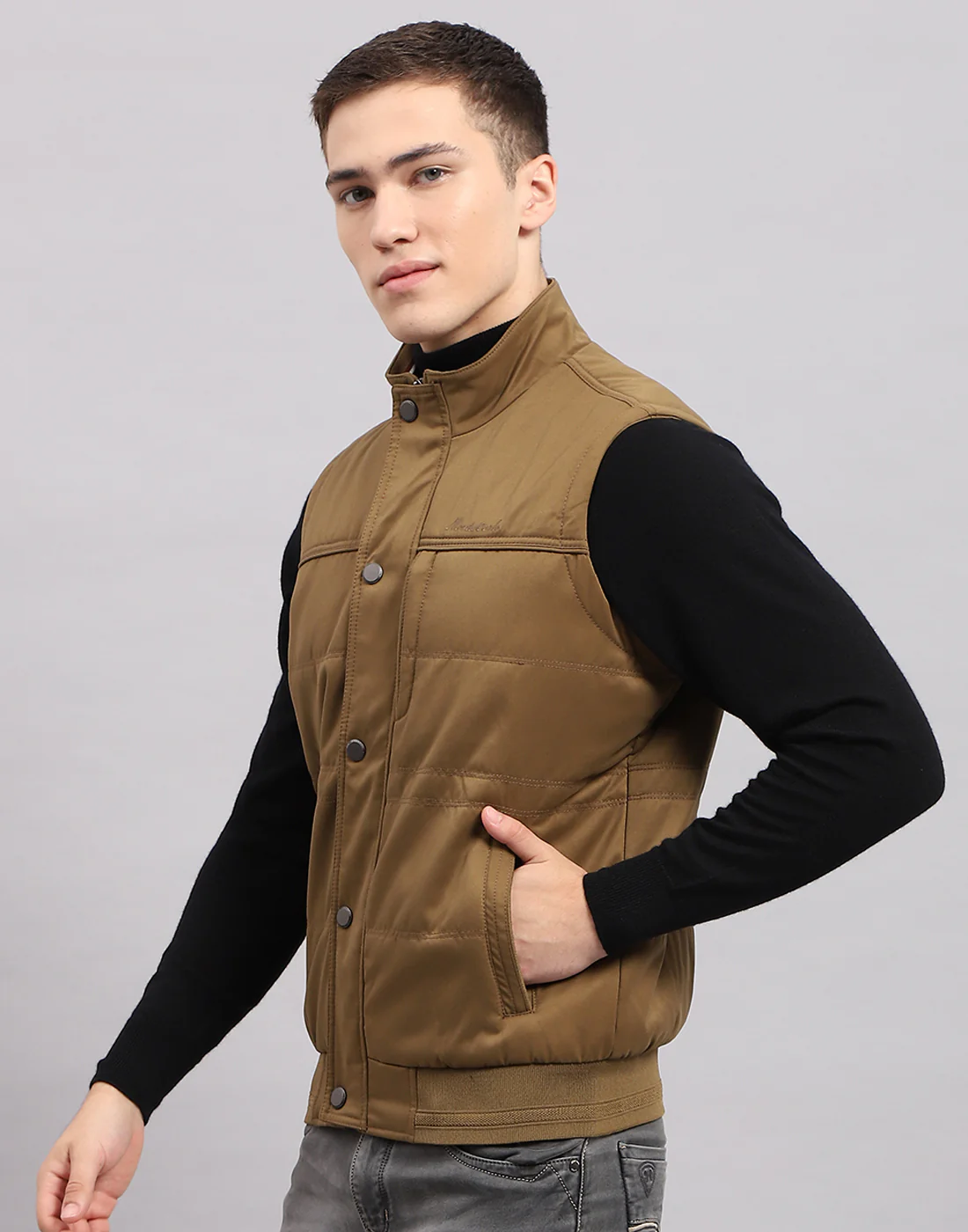 Men Khaki Solid Mock Neck Sleeveless Jacket - Image 3