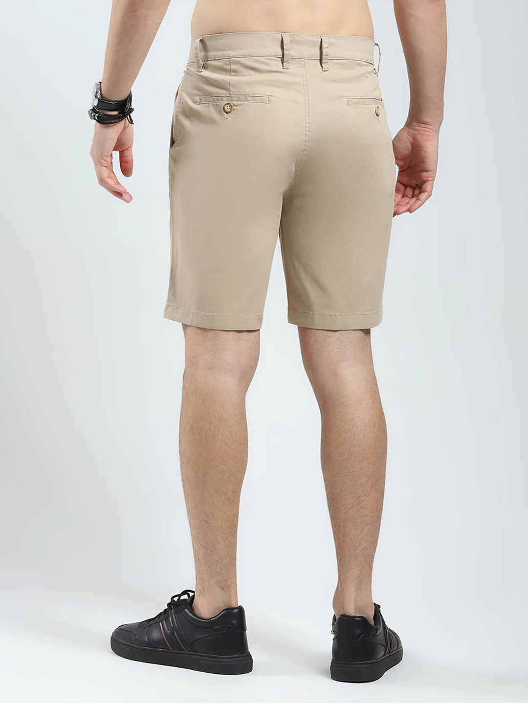 Men Khaki Solid Regular Fit Short - Image 5