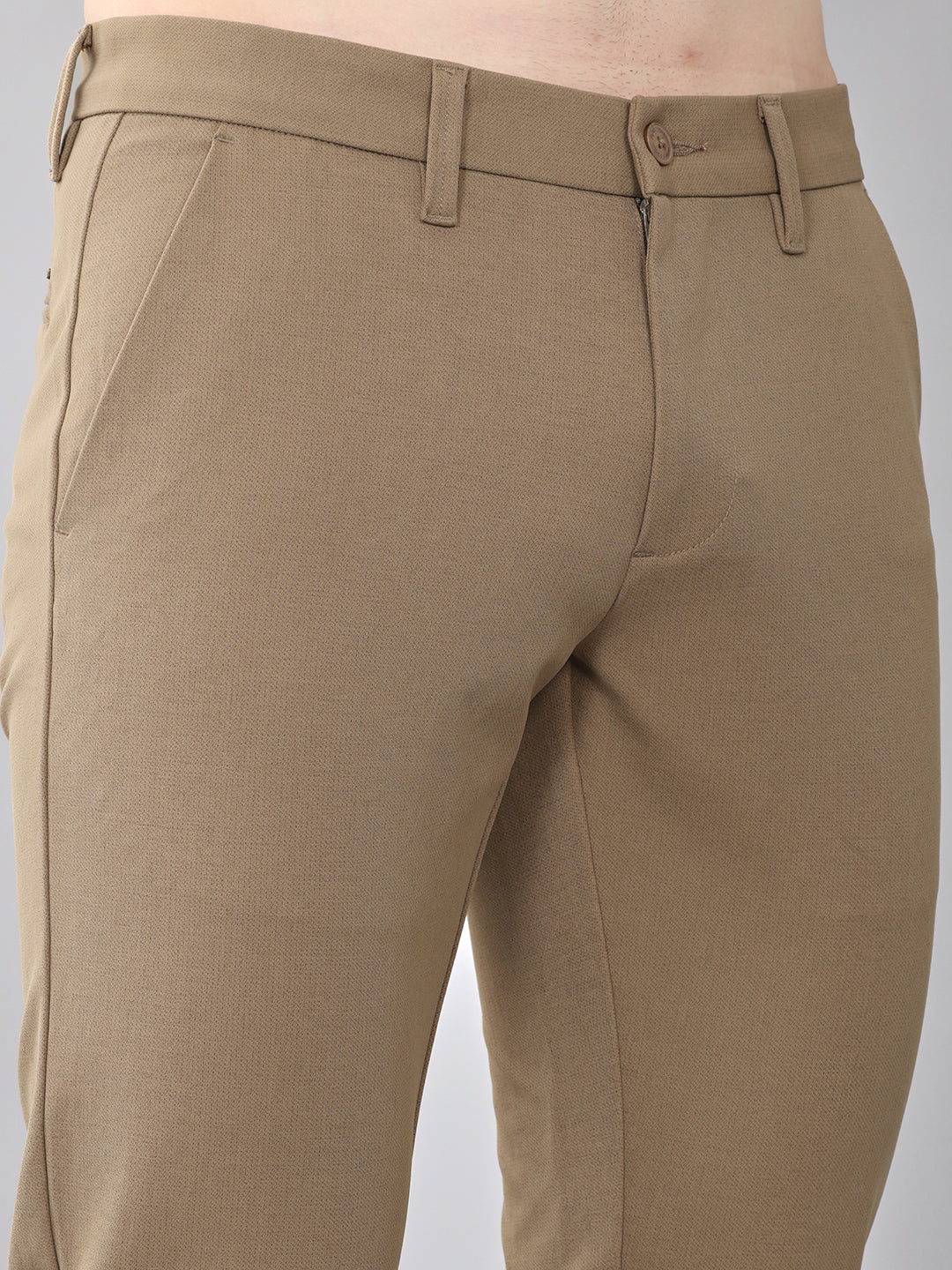 Men Khaki Solid Slim Fit Trouser - Image 4