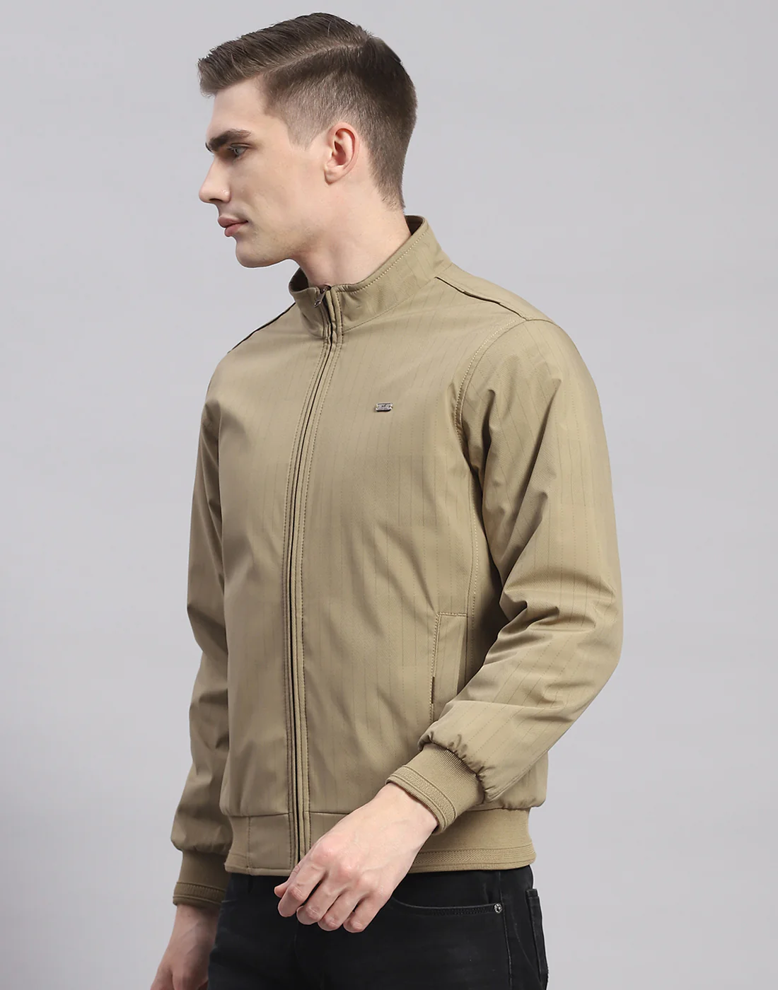 Men Khaki Solid Stand Collar Full Sleeve Jacket - Image 3