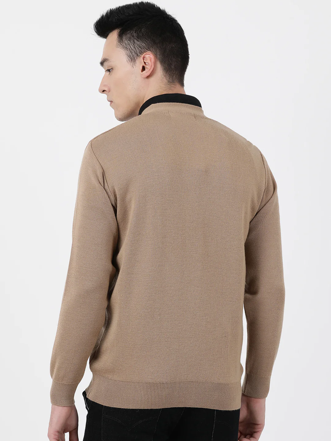 Men Khaki Solid V Neck Full Sleeve Cardigan - Image 4