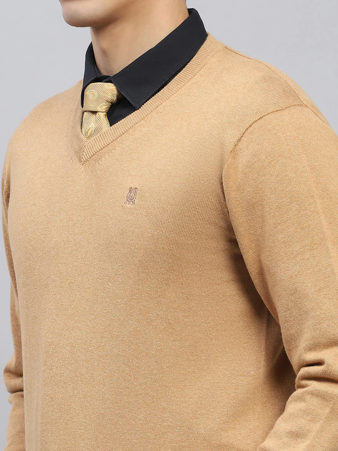 Men Khaki Solid V Neck Full Sleeve Pullover - Image 6