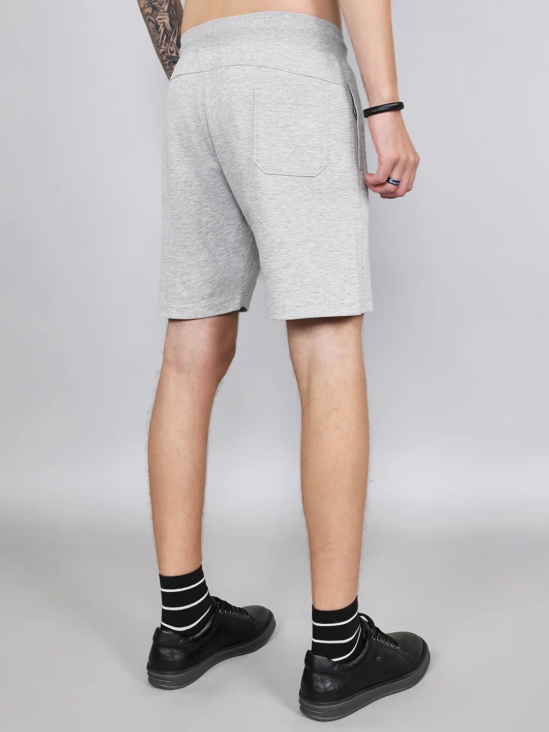 Men Light Grey Plain Regular Fit Bermuda - Image 4