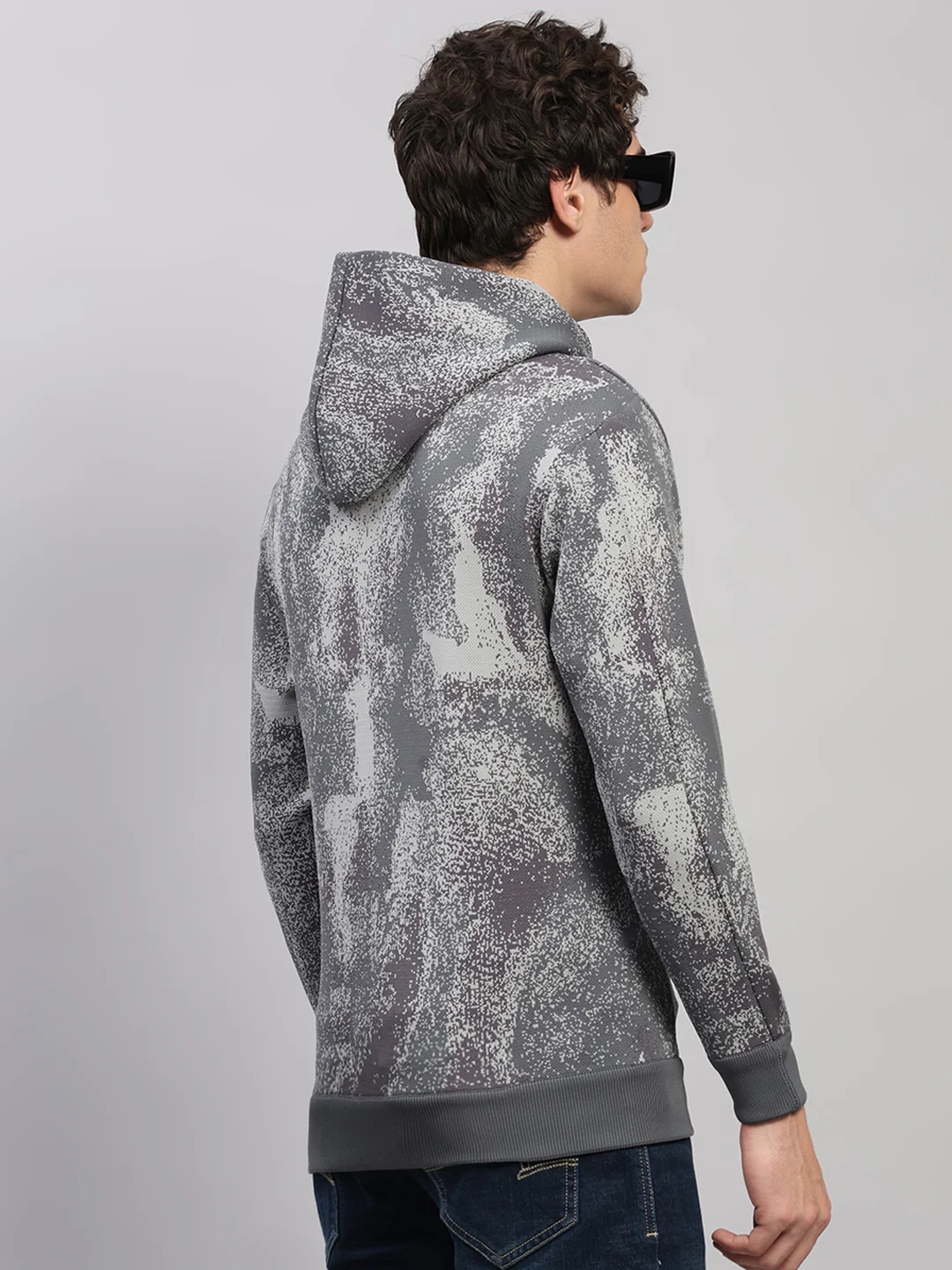 Men Light Grey Printed Hooded Full Sleeve Pullover - Image 5