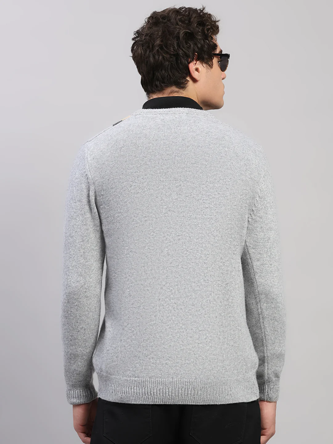 Men Light Grey Printed V Neck Full Sleeve Pullover - Image 5