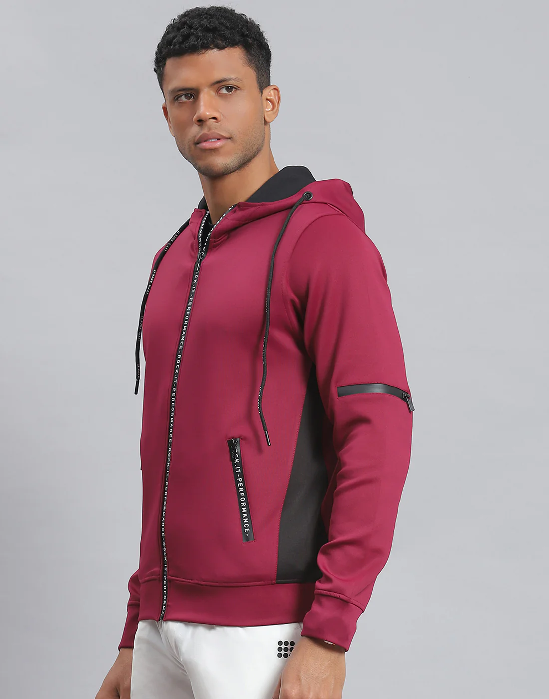 Rock.it Men Magenta Solid Hooded Full Sleeve Sweatshirt - Image 3